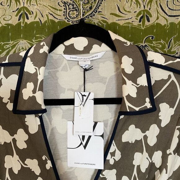 NWT Diane Von Furstenberg Faith Camo/ Navy Print Silk Jersey Wrap Dress Size 10 - Picture 3 of 16